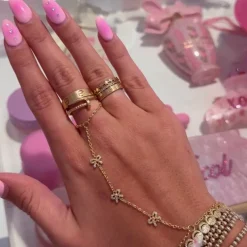 Gilded Bow Hand Chain^Evry Jewels Outlet